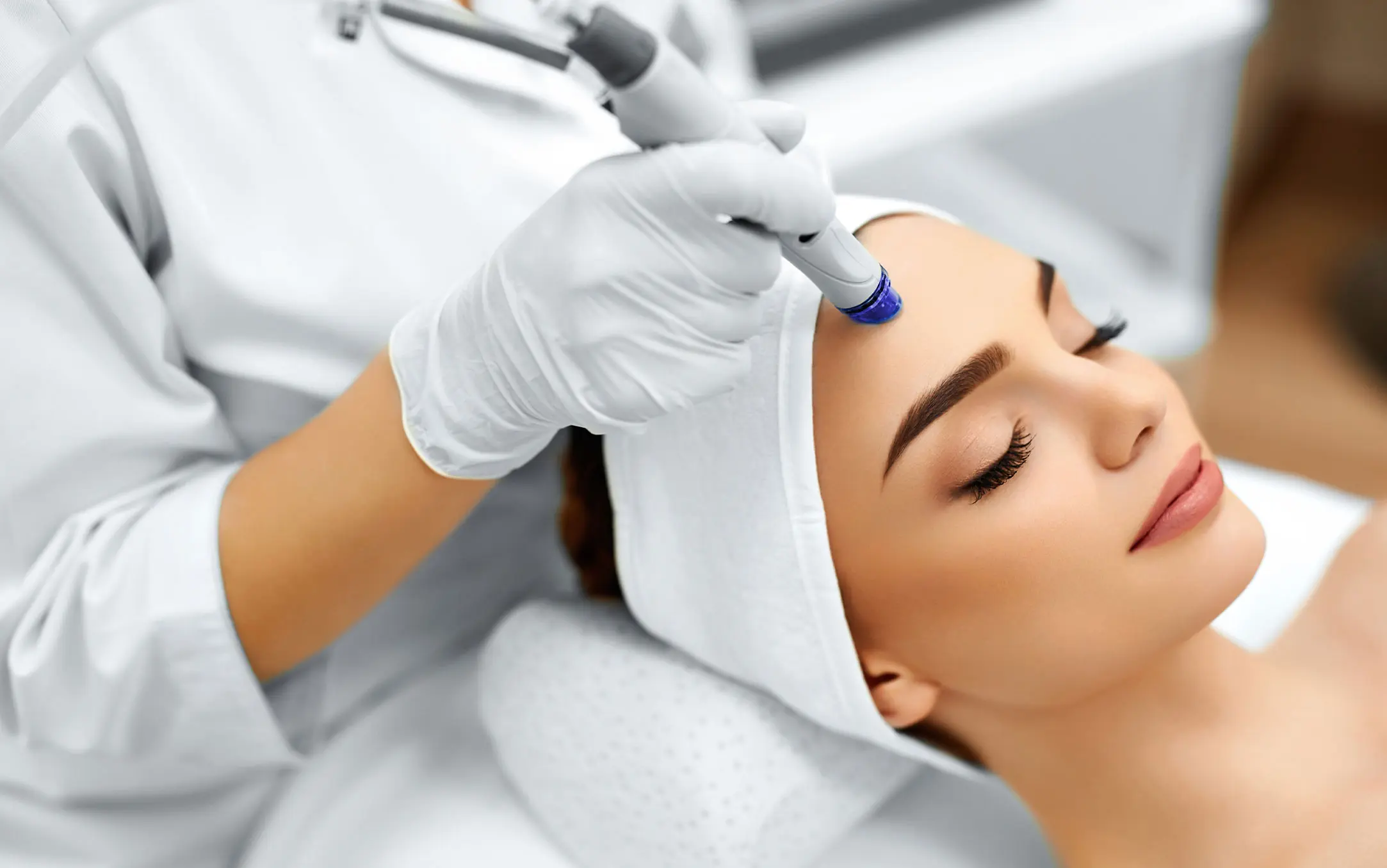 What Is Collagen Lift Therapy and How Can It Help Ageing, Loose Skin Bicester?